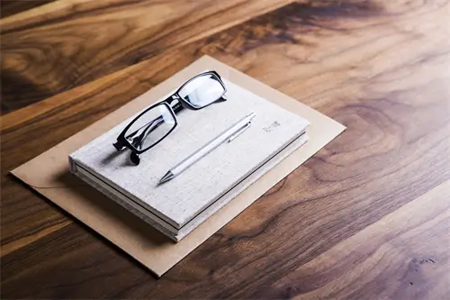 台式电脑用什么稳压器